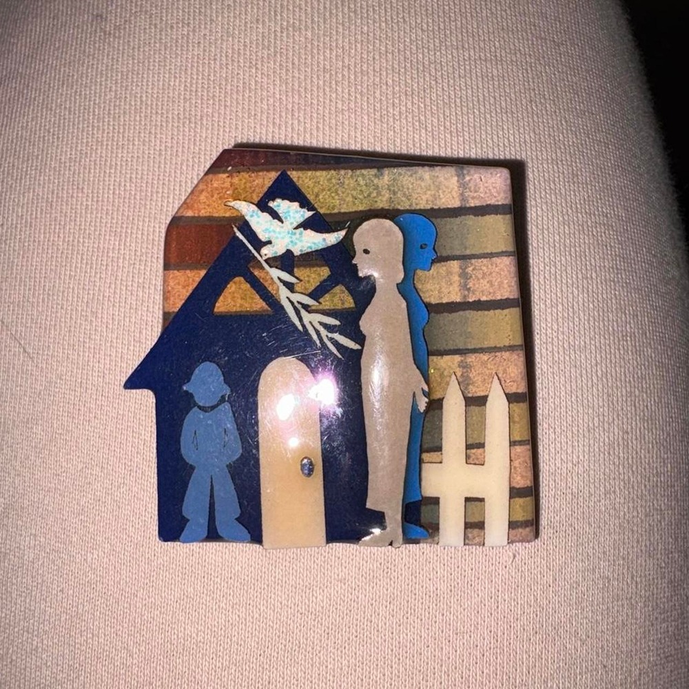 vintage Lucinda House Pin designed by Lucinda Yates 1990s as awareness